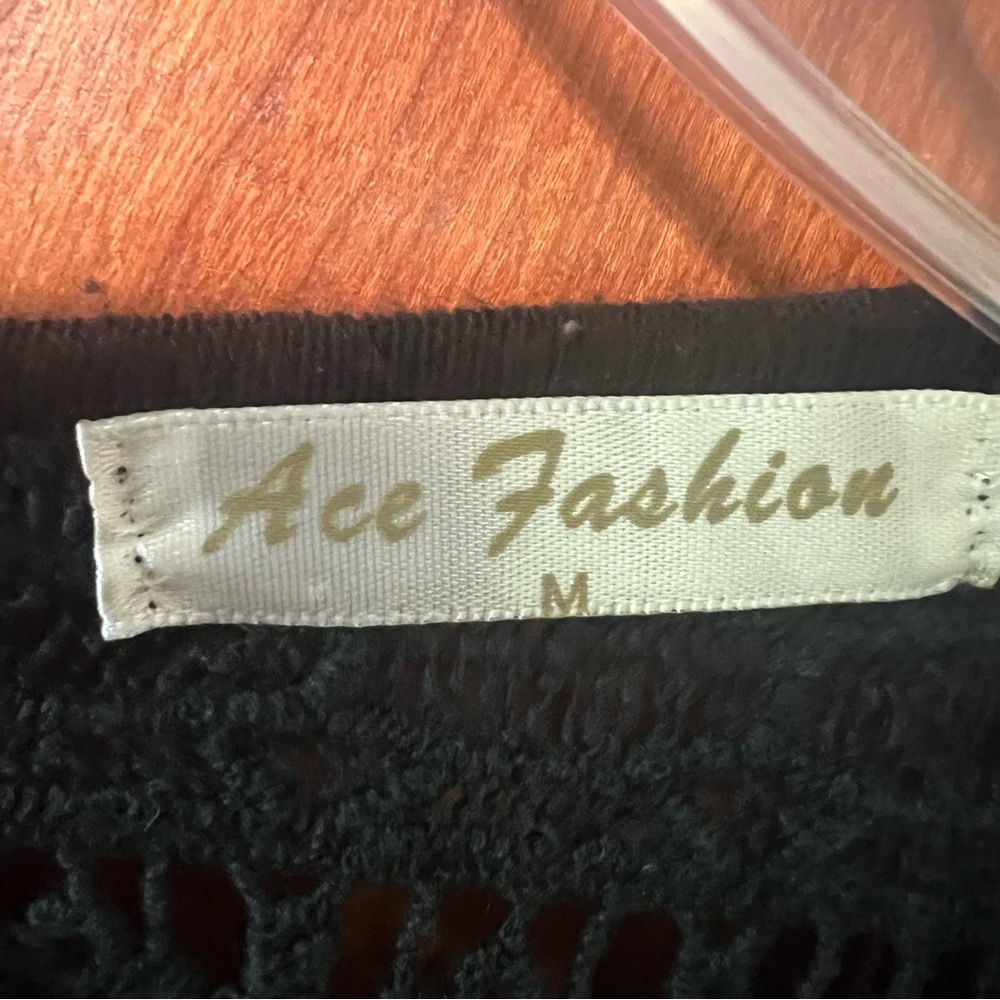 Ace Fashion Black Lace Trim Sleeveless Blouse - Picture 6 of 10